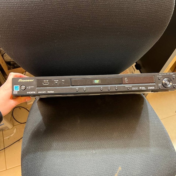 Pioneer DV-400V K DVD Player - Picture 1 of 9